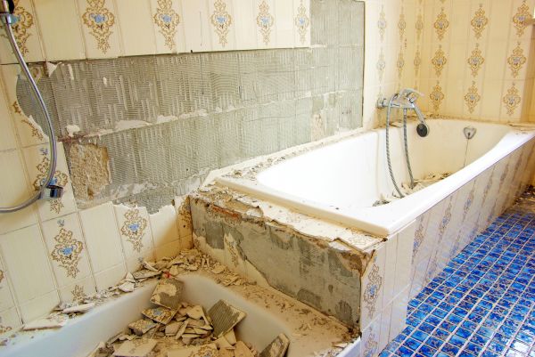 Bathtub Demolition in Sequim